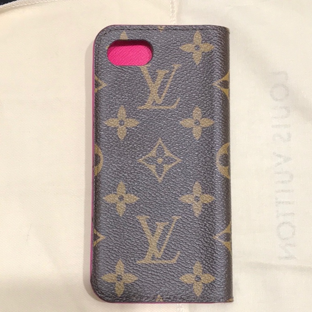 Louis Vuitton folio phone case